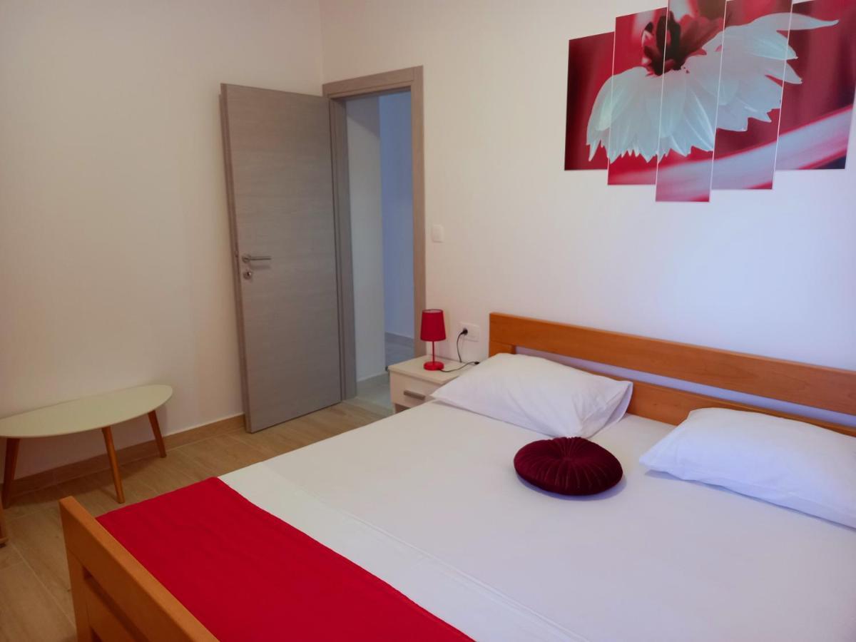 Apartman La Marija Prizba Bagian luar foto